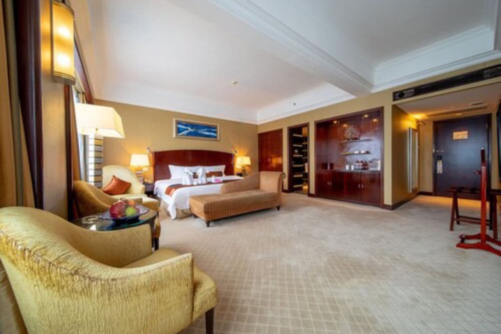Room 73 of 163