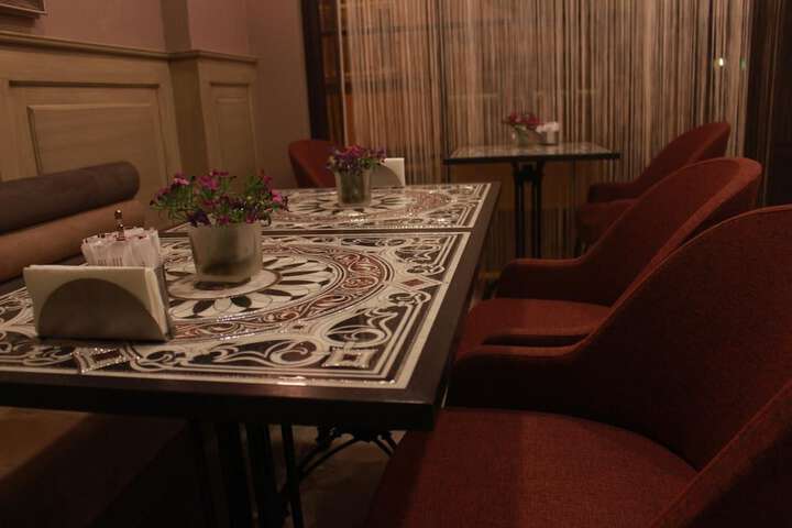 Dining 29 of 49