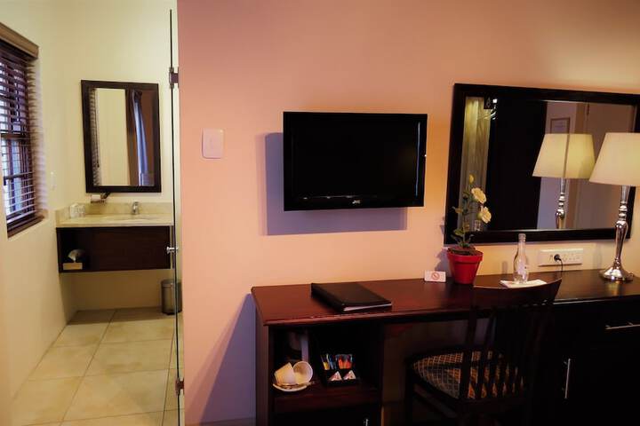 Room 22 of 36
