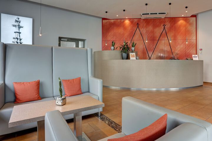 Guest Lobby