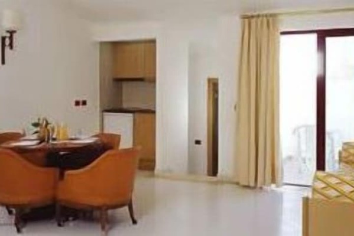 Room 20 of 65