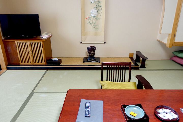 Room 20 of 54