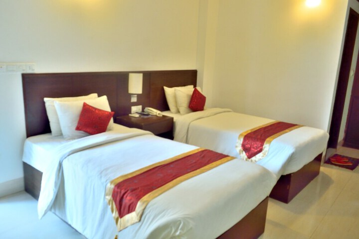 Room 6 of 48