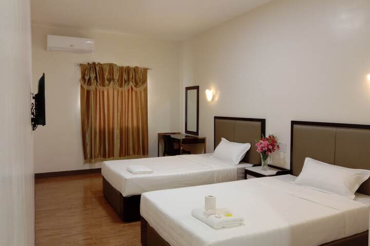 Room 8 of 40