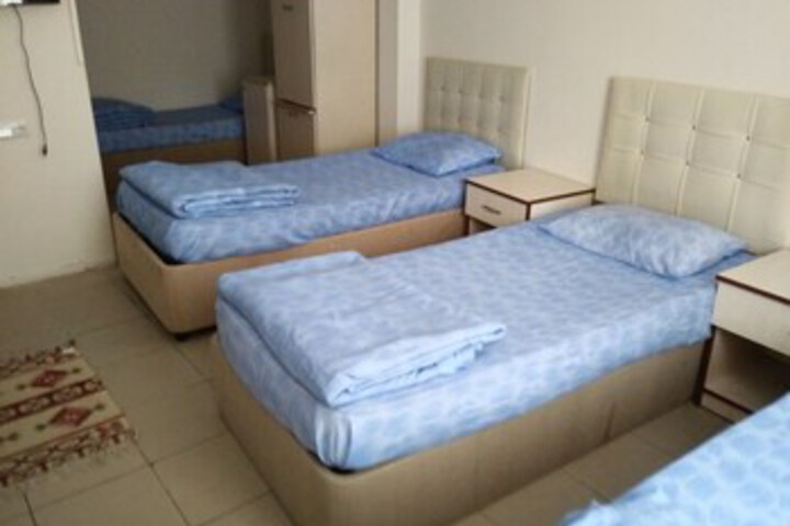 Room 11 of 21