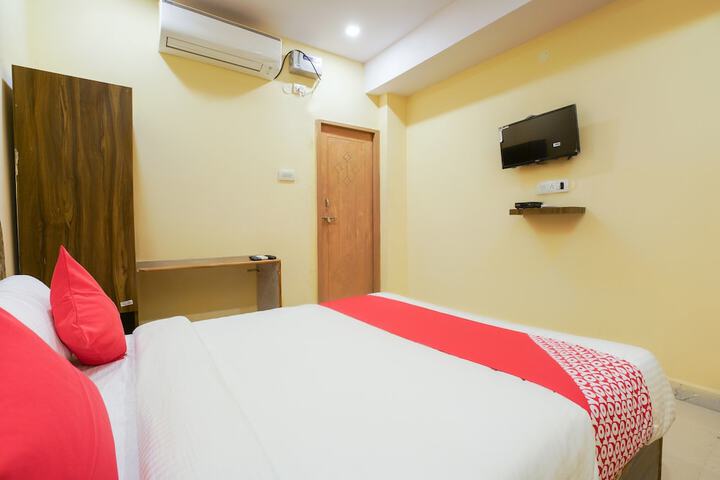 Room 17 of 23