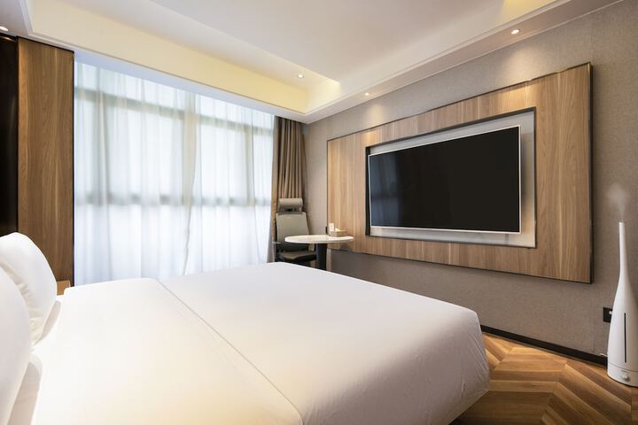 Room 6 of 21