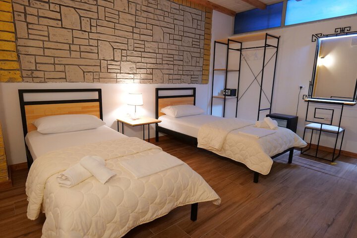 Room 16 of 85