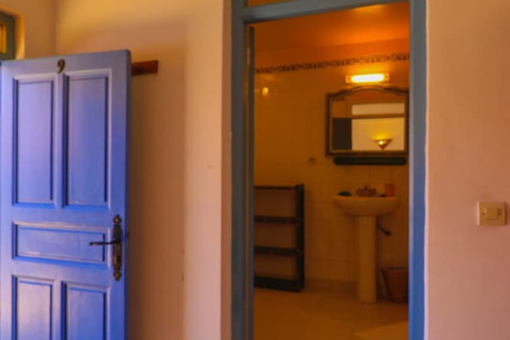 Room 122 of 266