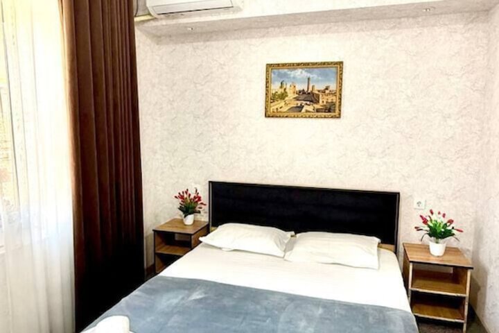 Room 9 of 19