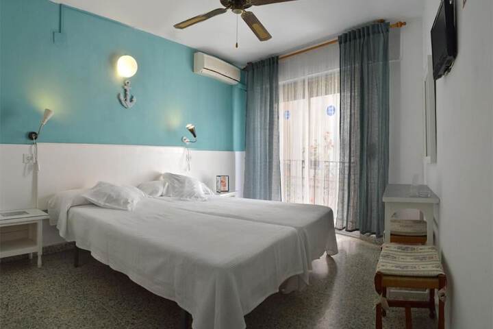 Room 19 of 48