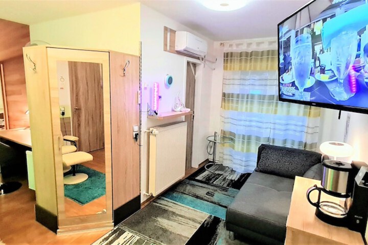 Room 171 of 272
