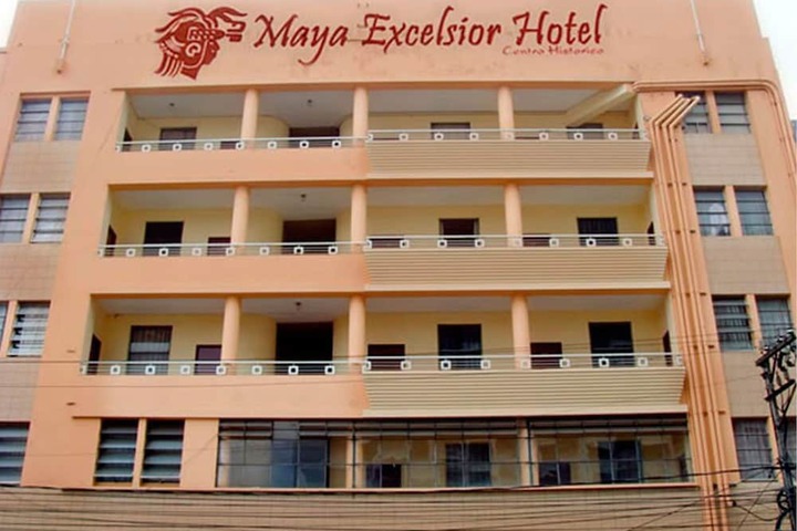 Hotel Maya Excelsior
