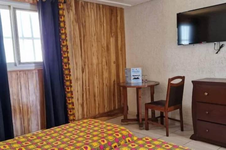 Room 14 of 90