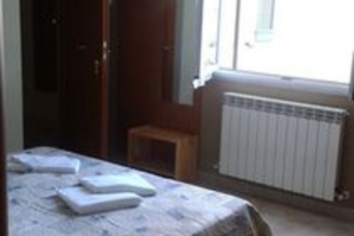 Room 15 of 38