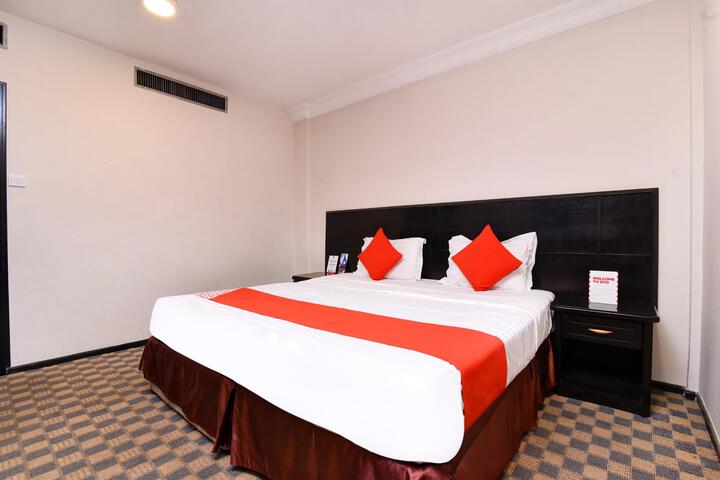 Room 5 of 46