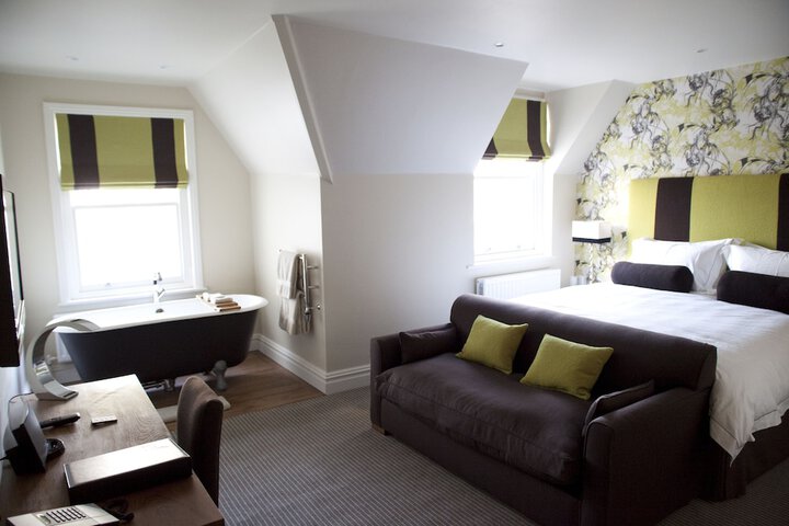 Room 5 of 52