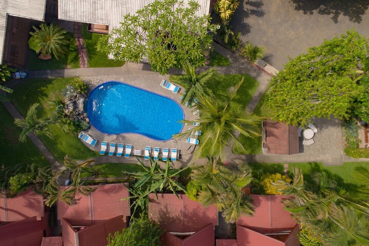 Pool 38 of 55