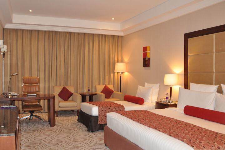 Room 43 of 97