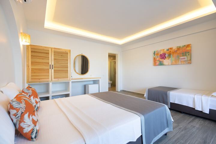 Room 15 of 111