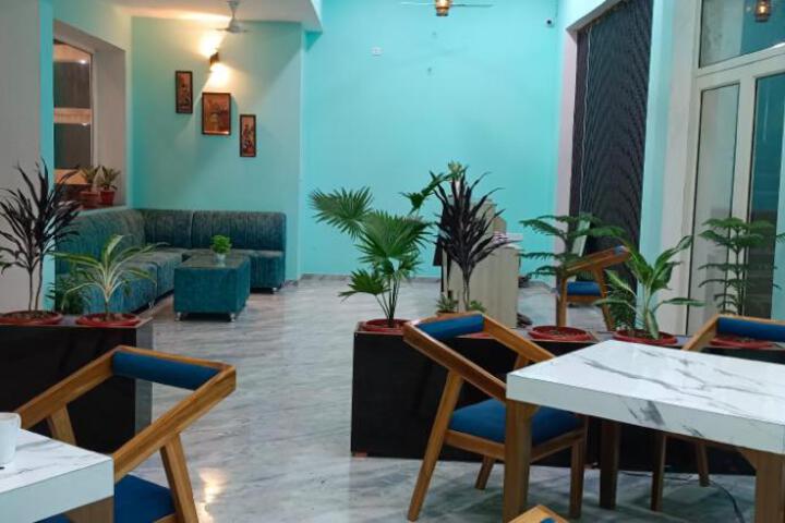 Hotel The Pushpak Inn