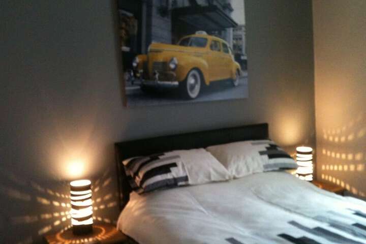 Room 11 of 28