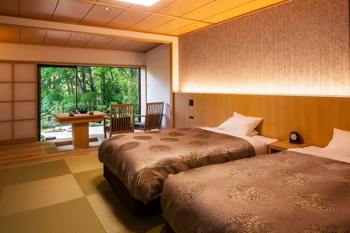 Room 25 of 68