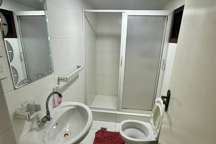 Room 19 of 29