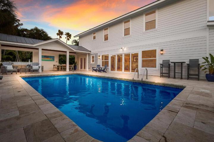 Take Me Away in Holmes Beach, FL