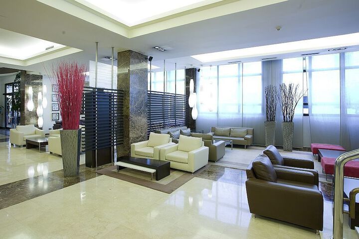 Guest Lobby