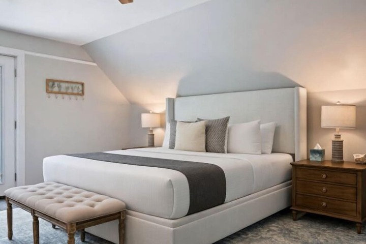 Room 207 of 431