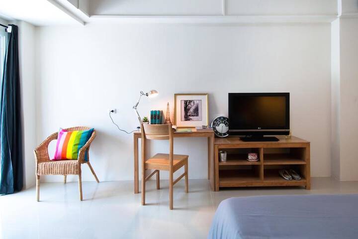 Room 9 of 24