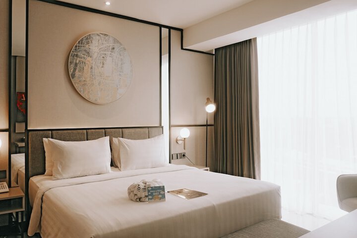 Room 6 of 50