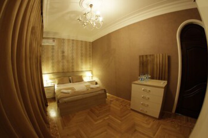 Room 21 of 29