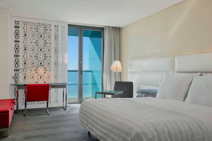 Room 10 of 70
