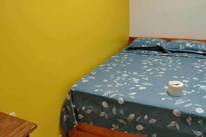 Room 10 of 19