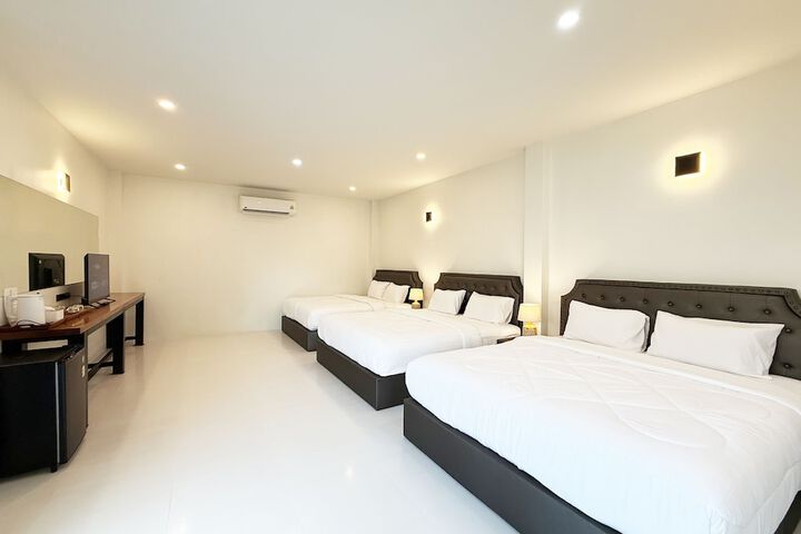 Room 18 of 47