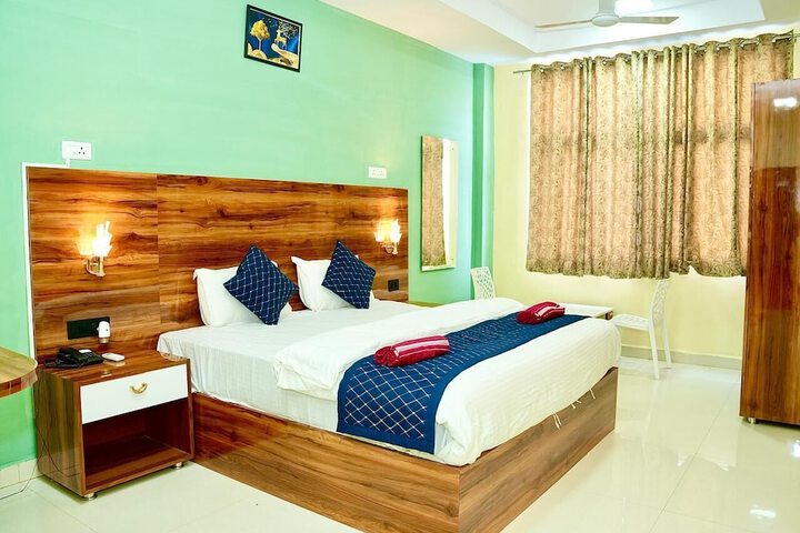 Room 6 of 23