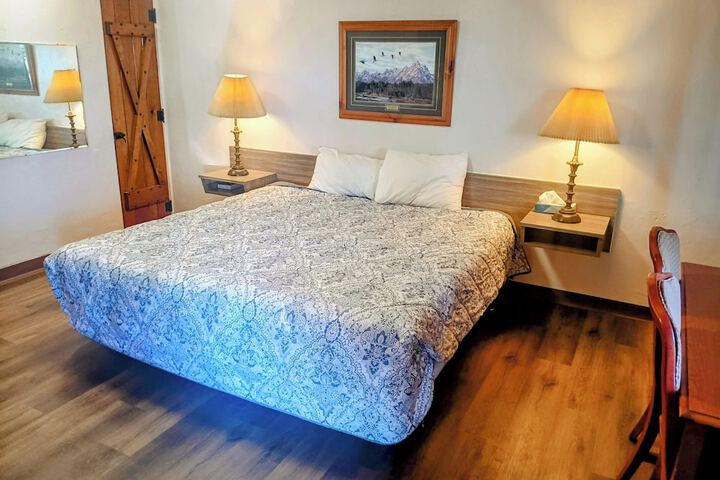 Room 8 of 26