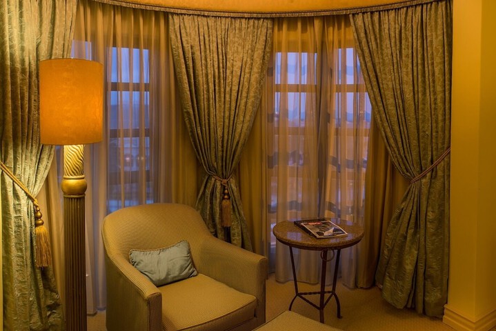 Room 34 of 95