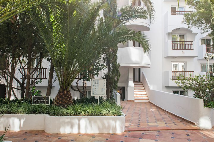 Hotel 2 of 146