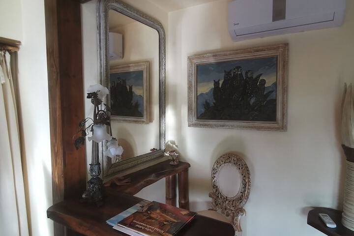 Room 12 of 404