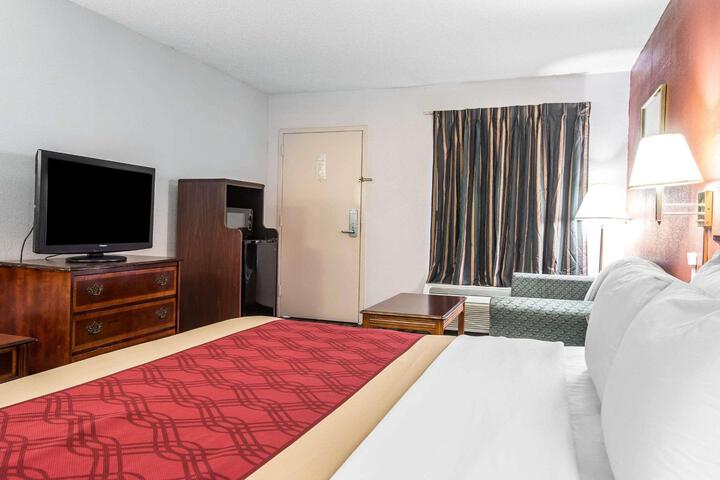 1 King Bed Upgrade (3 of 6)