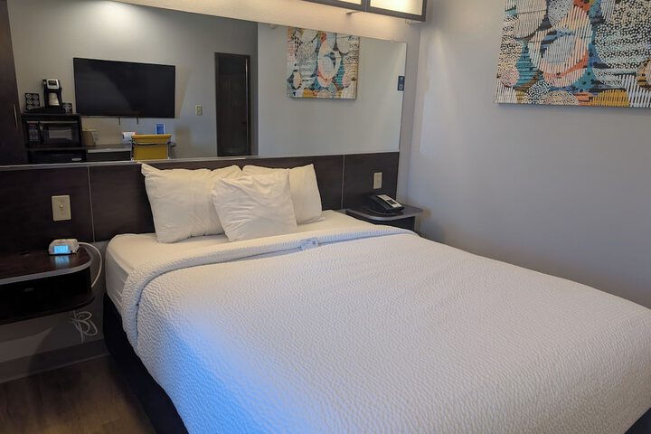 Room 5 of 26