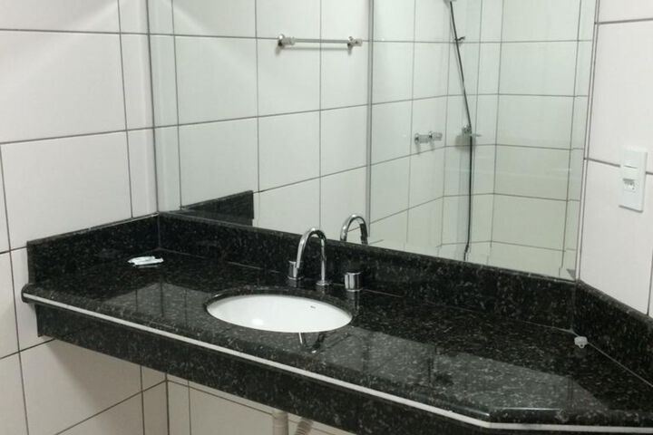 Room 4 of 26