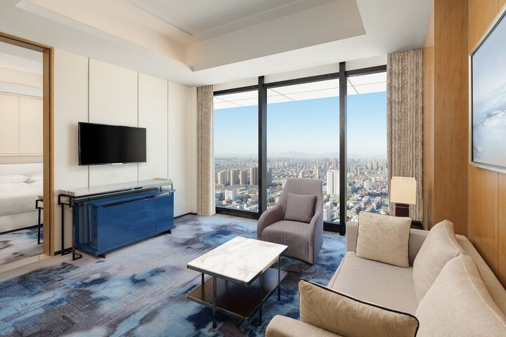 Room 17 of 49
