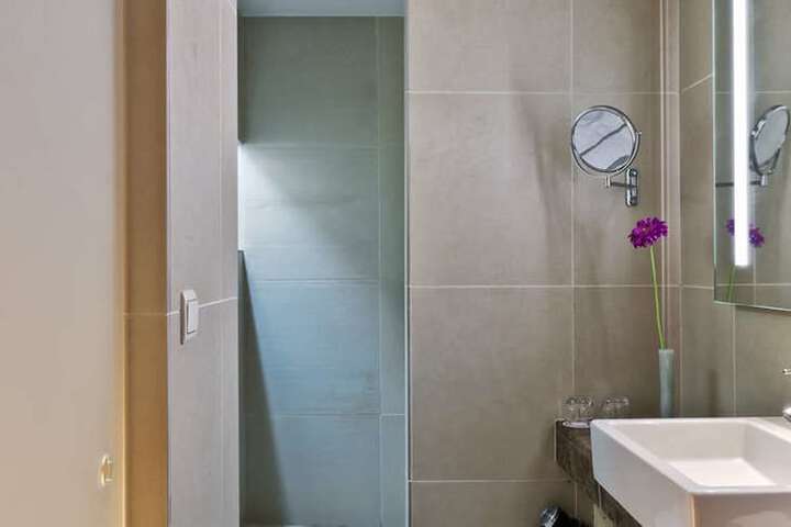 Clean Restrooms