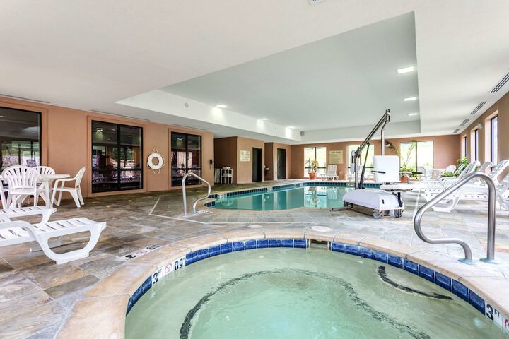 Pool 32 of 55