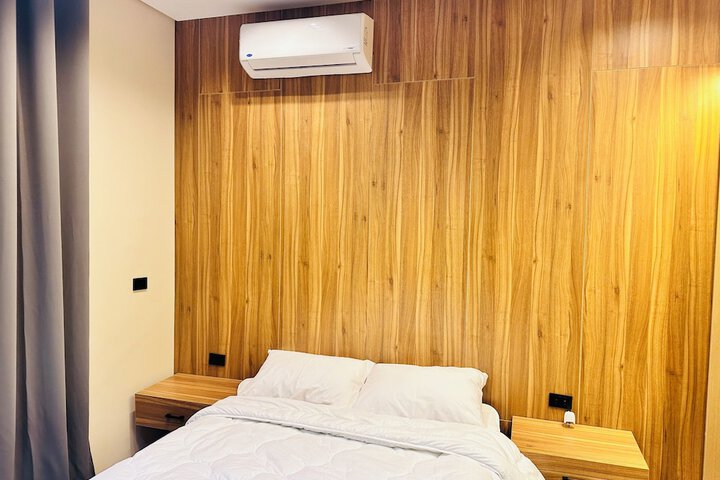 Room 26 of 147