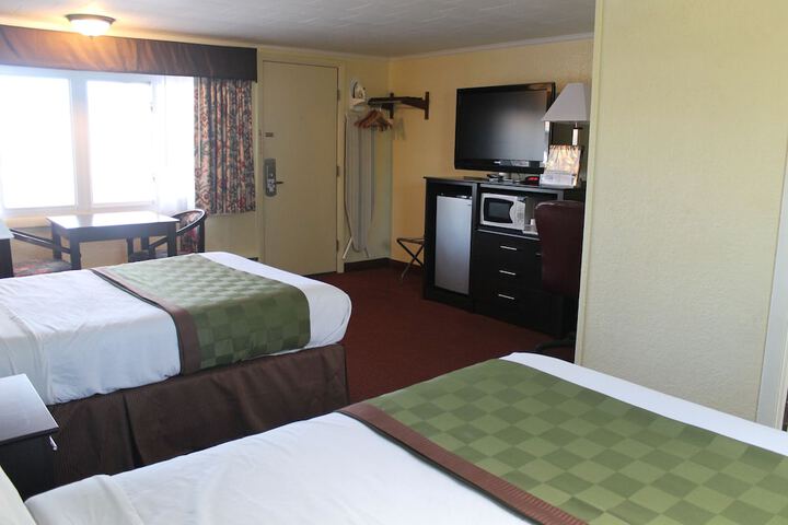 Room 13 of 101
